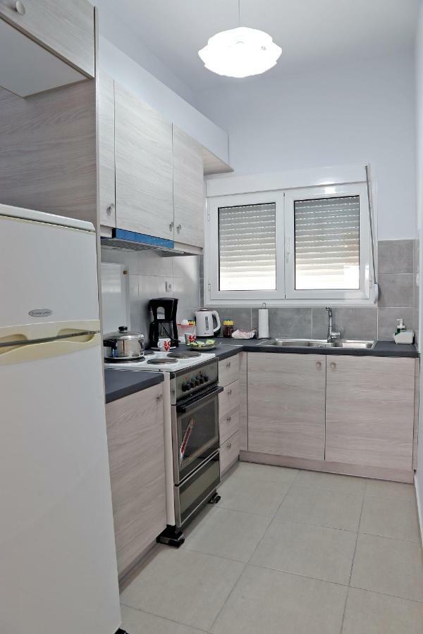 George Apartment Artemida  Exterior photo